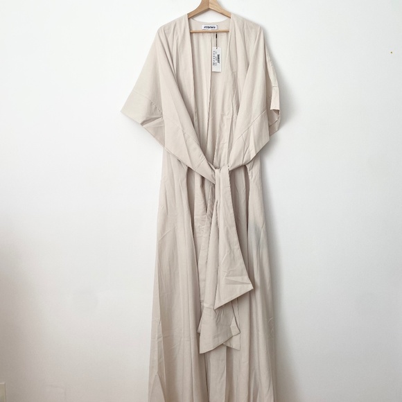 Andrea Iyamah Gamba robe - Picture 7 of 10
